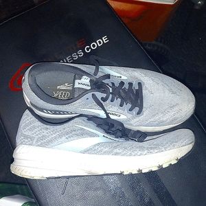 Brooks running sneakers